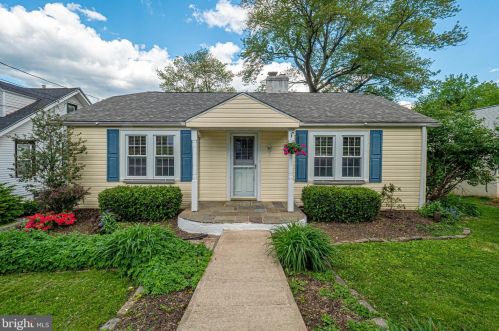 65 Northwood Rd, Newtown Square, PA 19073-4322