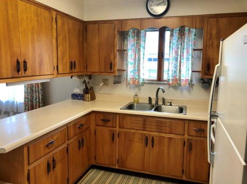 311 Agnew Rd, Jeannette PA  15644-2519 exterior