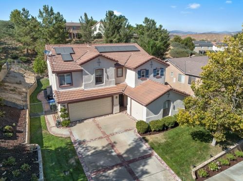 27911 Bridlewood Dr, Santa Clarita, CA 91384-4528