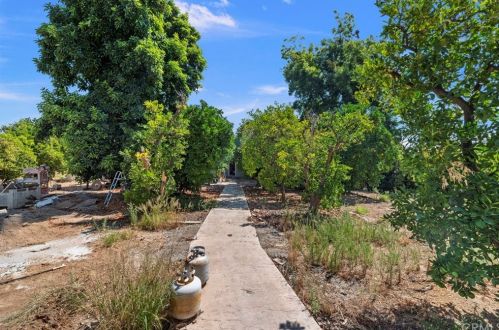 2595 Gibson St, Riverside CA  92503-6329 exterior