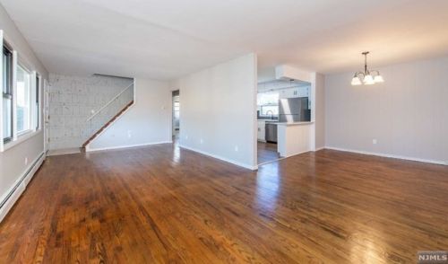 452 Rdg Rd, West Milford Lakes NJ  exterior