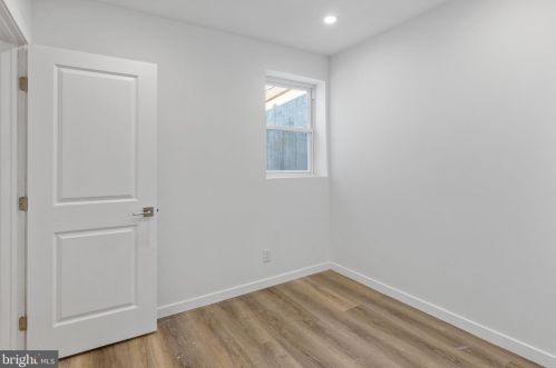 310 Mckean St, Philadelphia PA  19148-2630 exterior