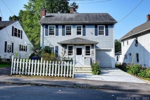 226 Sylvan Ave, Waterbury, CT 06706-1644