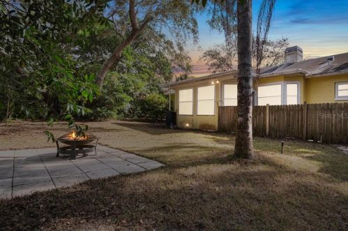 8061 Philatelic Dr, Brooksville, FL 34606-6725