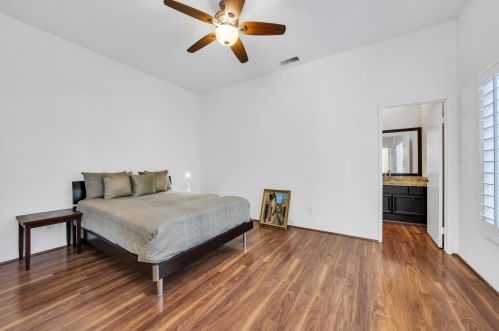 94 Kavenish Dr, Rancho Mirage CA  92270-3247 exterior