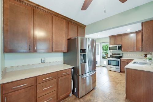 1132 Cook Ave, Saint Paul MN  55106-3325 exterior