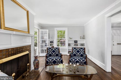 801 Thomas Ave, Riverton NJ  08077-1030 exterior