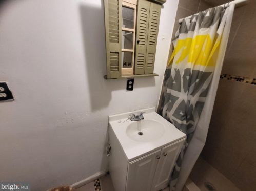 934 State St, Camden NJ  08102-1713 exterior