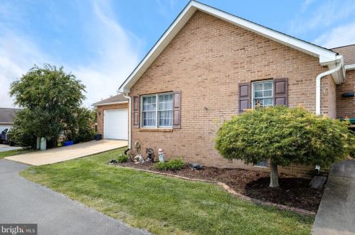46 Courtney Cir, Strasburg, VA 22657-5270