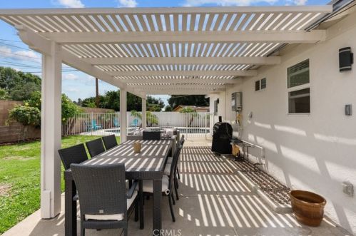 744 Carroll Ave, Glendora CA  91741-3525 exterior