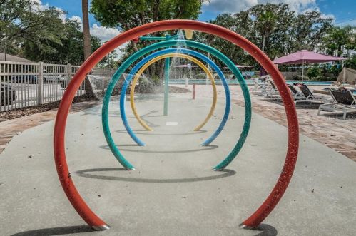 4811 Cross Pointe Dr, Oldsmar FL 34677-5202 exterior