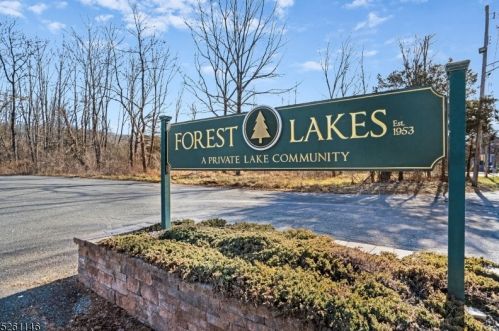 163 Forest Lake Dr, Andover, NJ 07821-4020