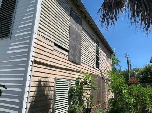 1015 Sealy St, Galveston, TX 77550-6223