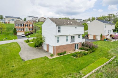 5212 Forest View Dr, Mc Donald PA  15057-3524 exterior