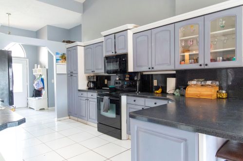 1860 Primrose Ln, West Palm Beach FL  33414-8673 exterior