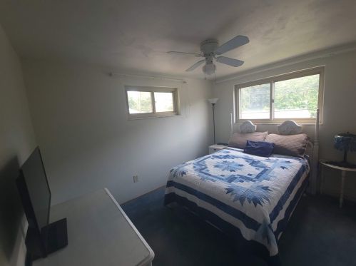 6279 Poketa Rd, Verona PA  15147-3305 exterior