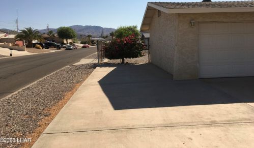 3705 Saratoga Ave, Lake Havasu City, AZ 86406-6280