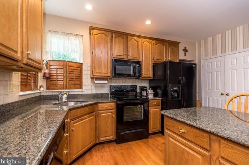 2236 Lilac Ln, Jamison PA  18929-1203 exterior