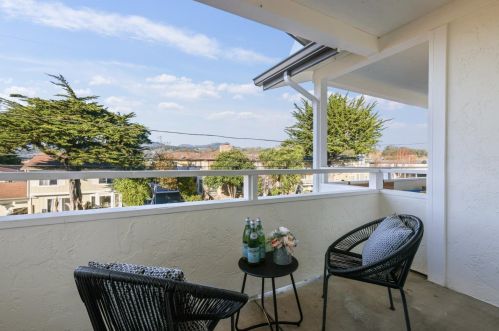 448 Cypress Ave, Princeton By The Sea CA  94019-1602 exterior