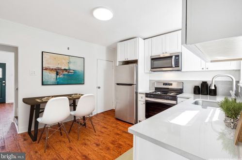 738 Medina St, Philadelphia PA  19147-5727 exterior