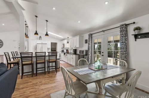 39970 Calle Bellagio, Temecula CA  92592-8620 exterior