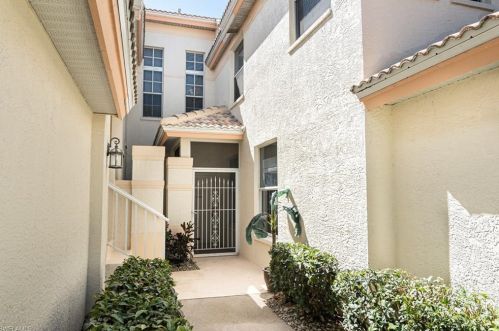 7768 Gardner Dr, Naples, FL 34109-0624