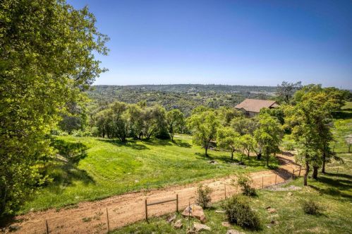 951 Crystal Oak Pl, Newcastle CA  95658-9405 exterior