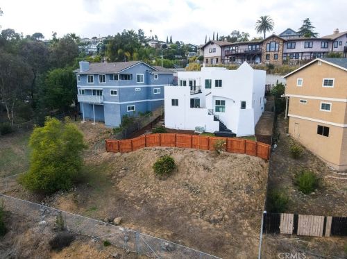 4393 Date Ave, La Mesa CA  91941-6412 exterior