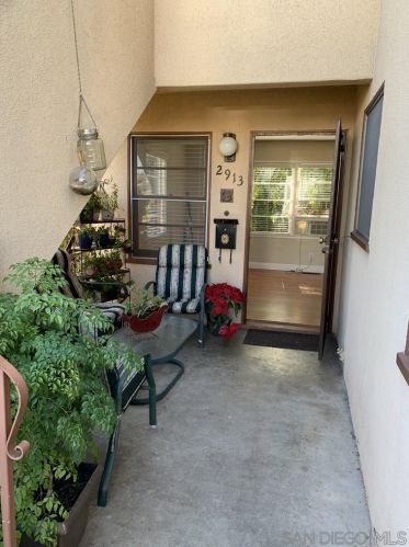 2913 Jarvis St, San Diego CA  92106-2315 exterior