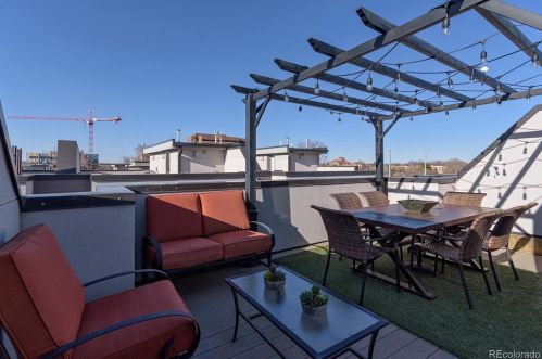 1311 Jackson St, Denver CO 80205-5052 exterior