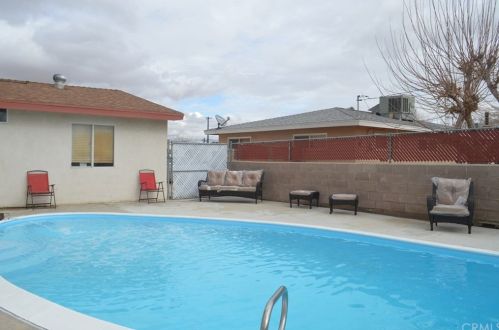 16131 Pamela St, Victorville, CA 92395-3632