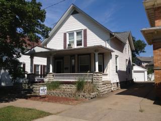 718 Park St, Sandusky, OH 44870-3301