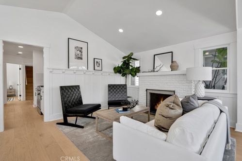 307 Fernando St, Newport Beach CA  92661-1236 exterior