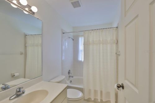 327 Caloosa Palms Ct, Ruskin FL 33573-6938 exterior