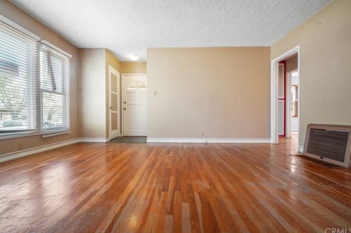 4755 Hayter Ave, Lakewood CA  90712-3508 exterior