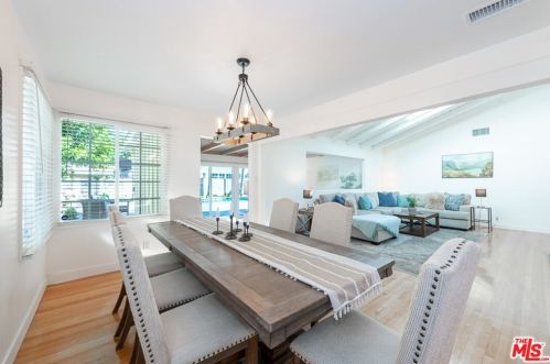 4866 Haskell Ave, Van Nuys CA  91436-1627 exterior