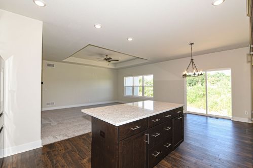 637 Annecy Park Cir, Waterford WI  53185-4262 exterior