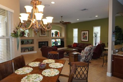 3258 King George Dr, Orlando FL  32835-5902 exterior