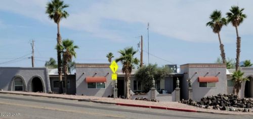 90 Mariposa Dr, Lake Havasu City, AZ 86403-7458