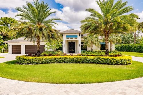 6648 Trail Blvd, Naples, FL 34108-2903