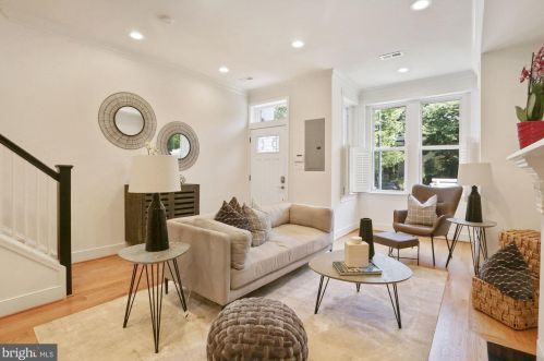 415 Kentucky Ave, Washington, DC 20003-3010