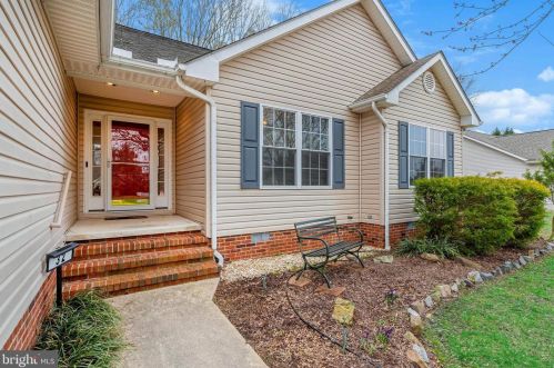 32 Ancient Oak Dr, Lewes, DE 19958-9455