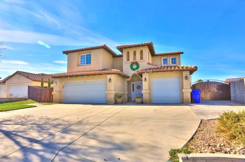 12720 Sweetwater Cir, Victorville, CA 92392-0520