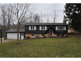 16431 Marvindale St, New Franklin, OH 44657-8526