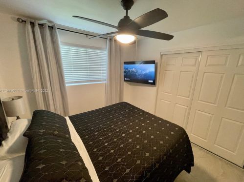 325 4 Ave, Dania Beach FL  33004-2723 exterior