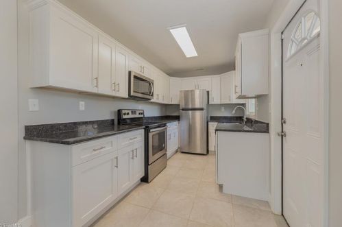 3508 Cloverdale Dr, Greensboro NC  27408-2904 exterior