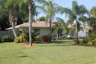 527 Dover Rd, Jupiter, FL 33469-2501