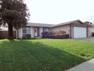 5049 Silverado Dr, Fairfield, CA 94534-6826