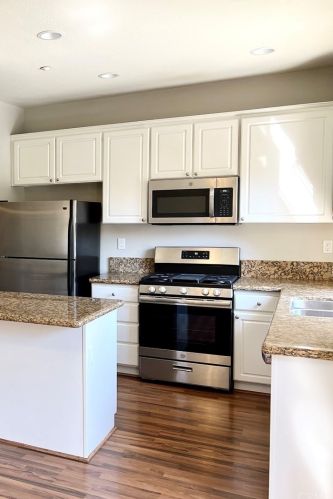 1512 Timberwood, Irvine CA  92620-0285 exterior