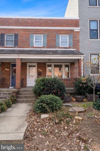 1403 K St, Washington DC  20003-3235 exterior